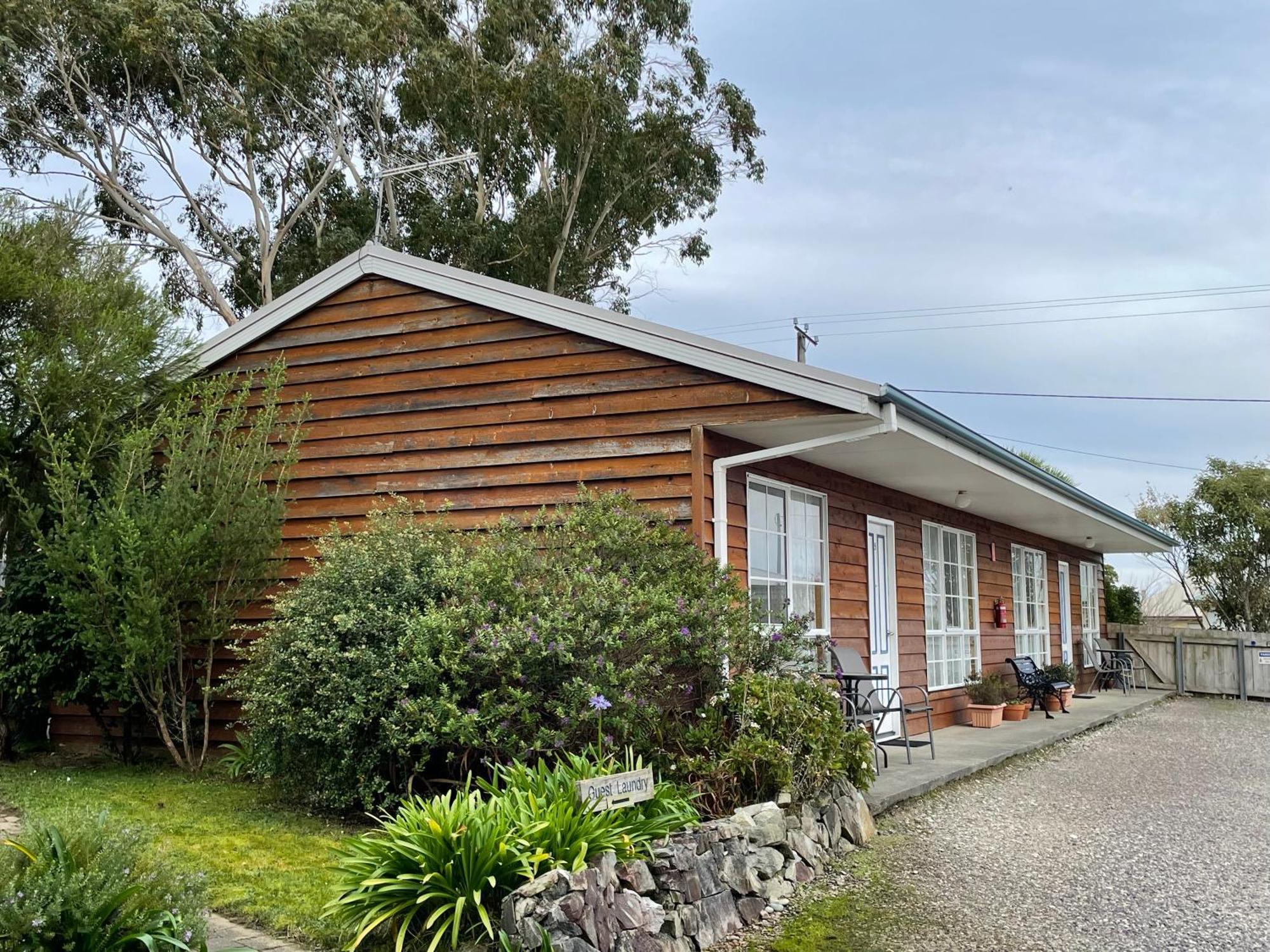 Castaway Holiday Apartments Strahan Exterior foto